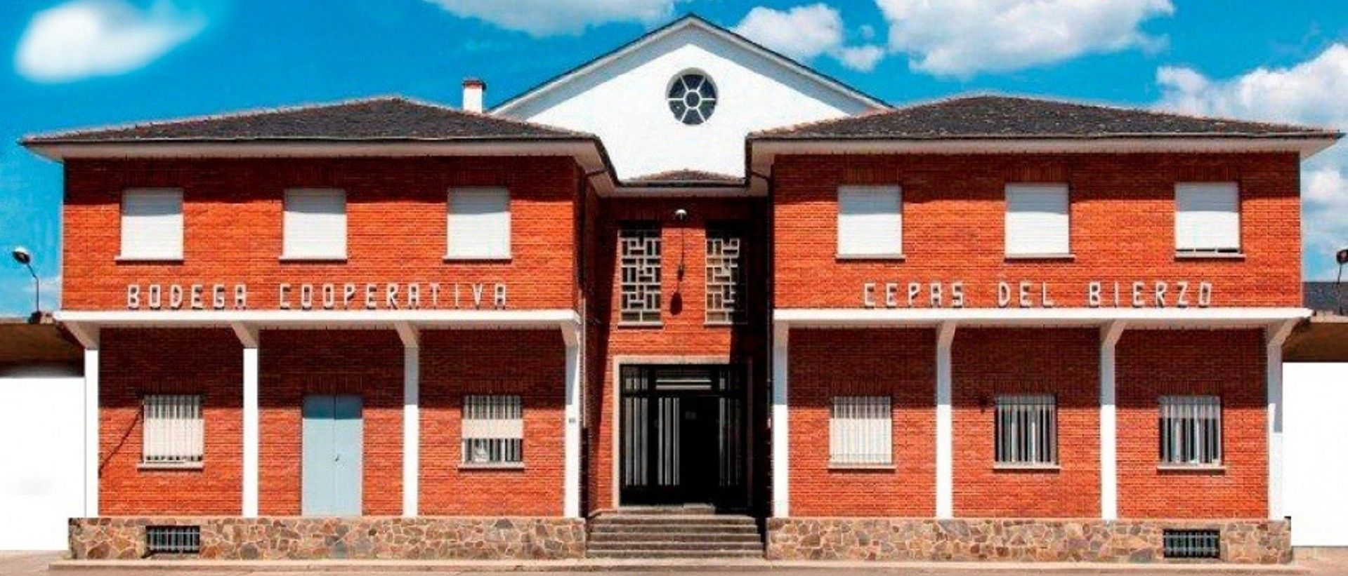 Cooperativa Cepas del Bierzo, de la que se cuenta la historia. 