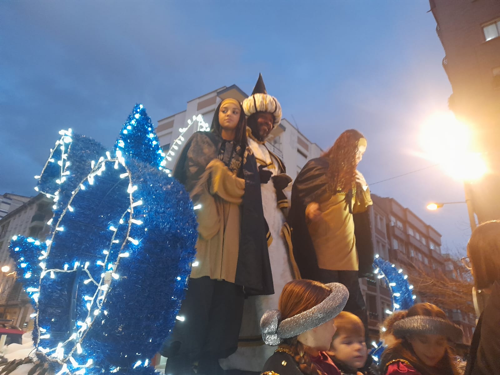 Cabalgata del Mago Chalupa que se adelantó a los monarcas. | MAR IGLESIAS