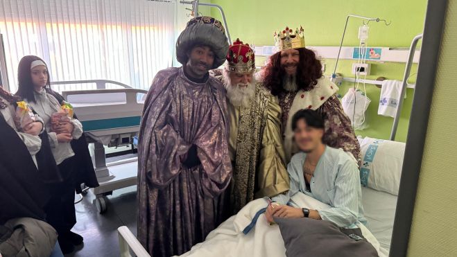 Visita de los Reyes al Hospital.