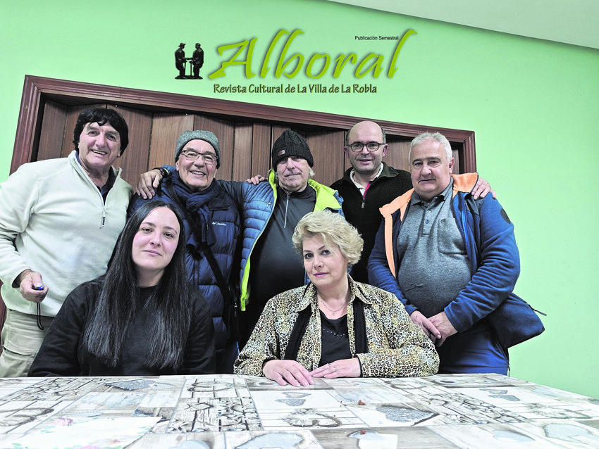 La Junta Gestora de la revista Alboral en su última reunión. | L.N.C.