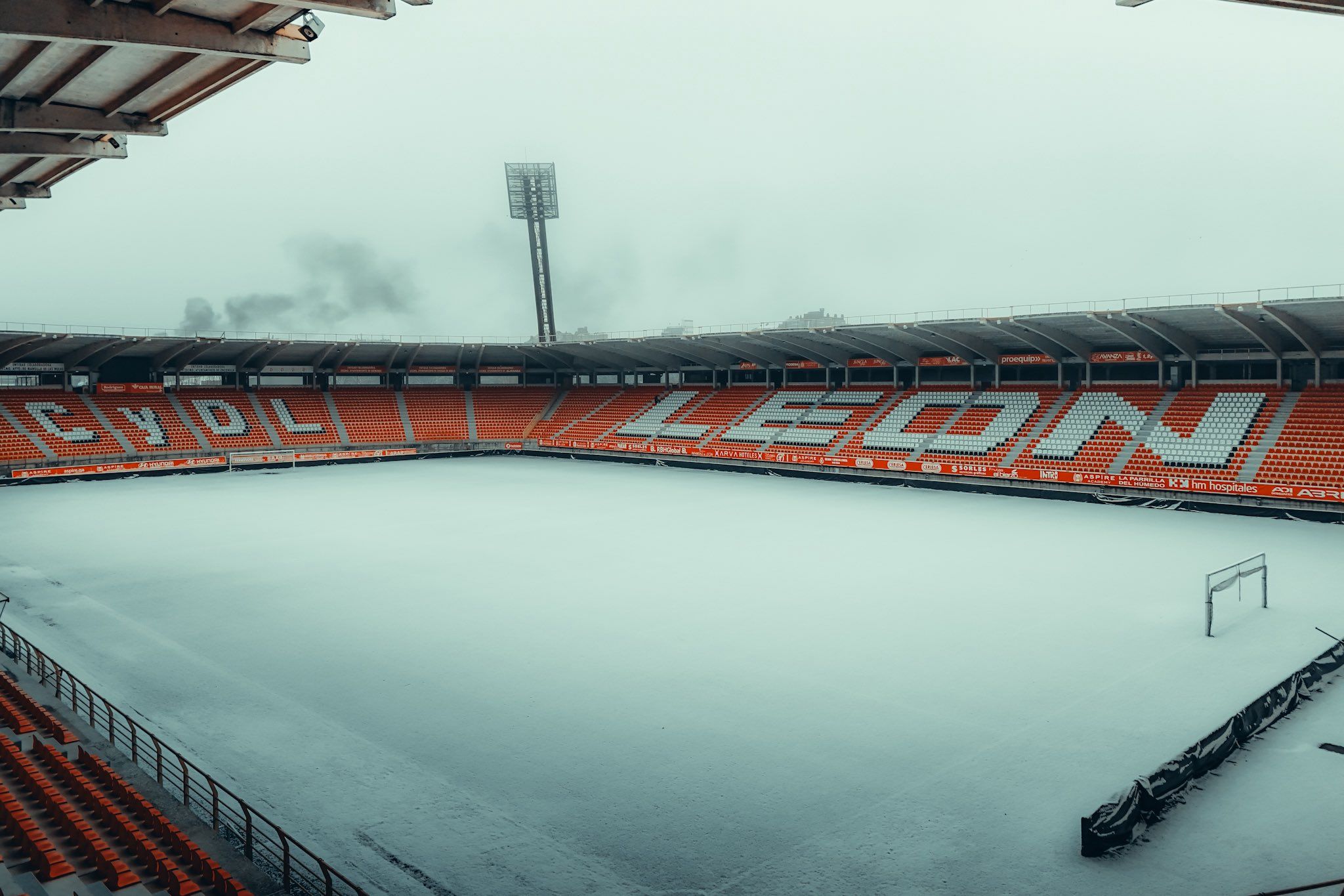 El Reino de León se despertó completamente cubierto de nieve. CYDL