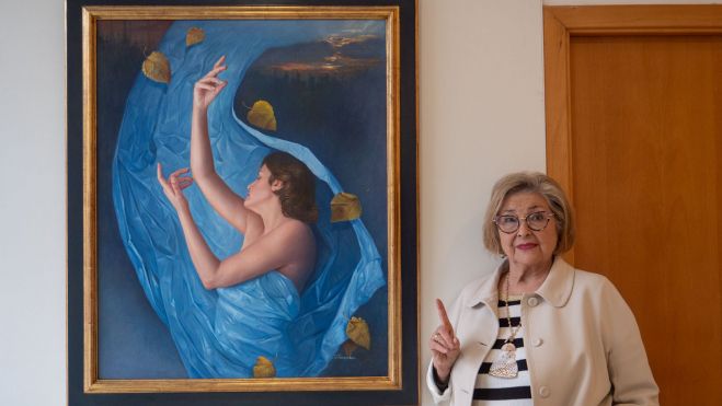 Soledad Fernández muestra un cuadro del realismo mágico 