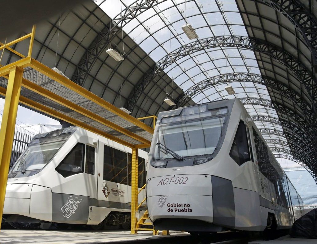 Imagen de los trenes-tranvía de León cuando circulaban en Puebla. | LNC