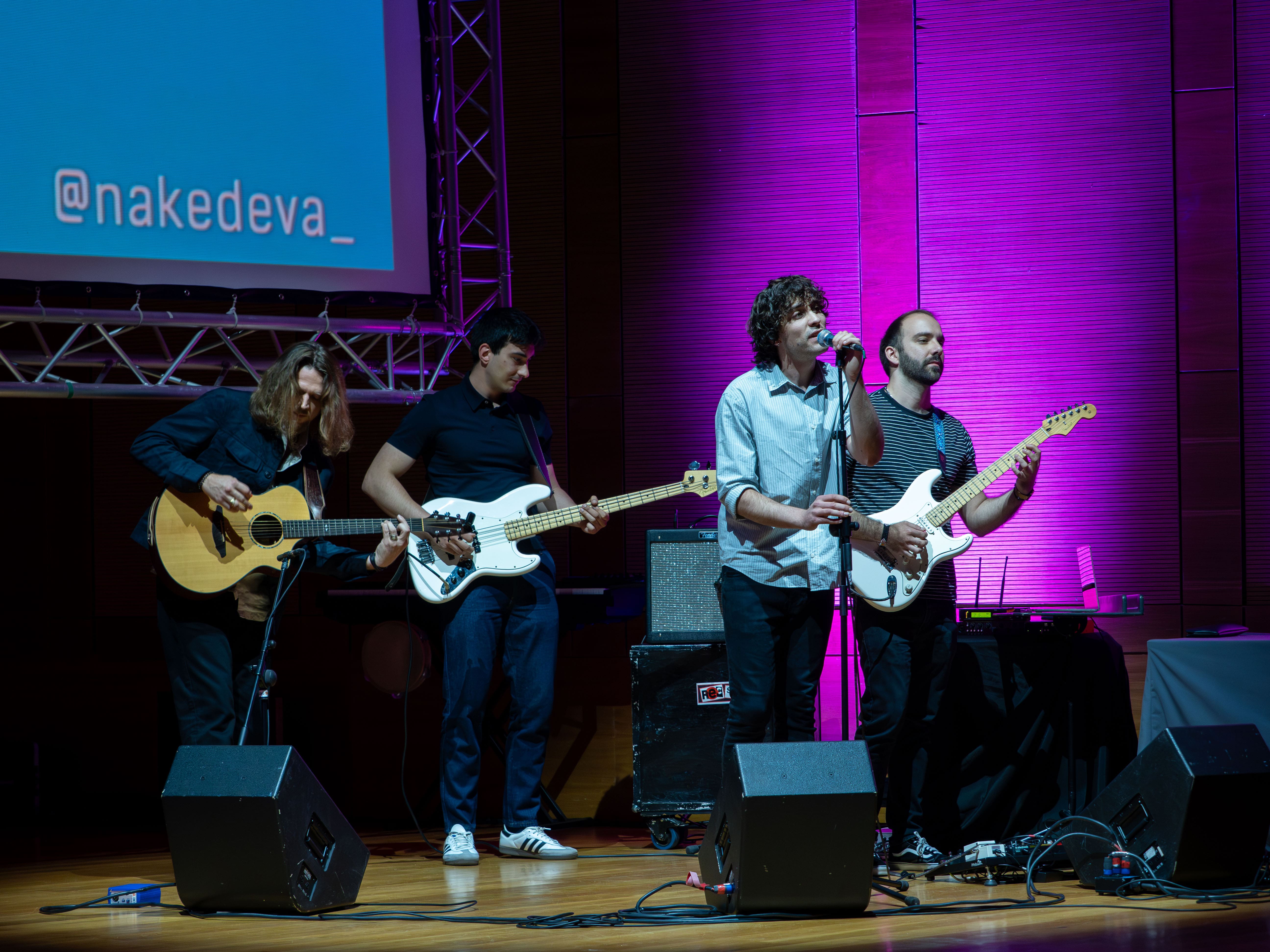 La banda formada en León, Naked Eva, en uno de sus conciertos. | CEDIDA