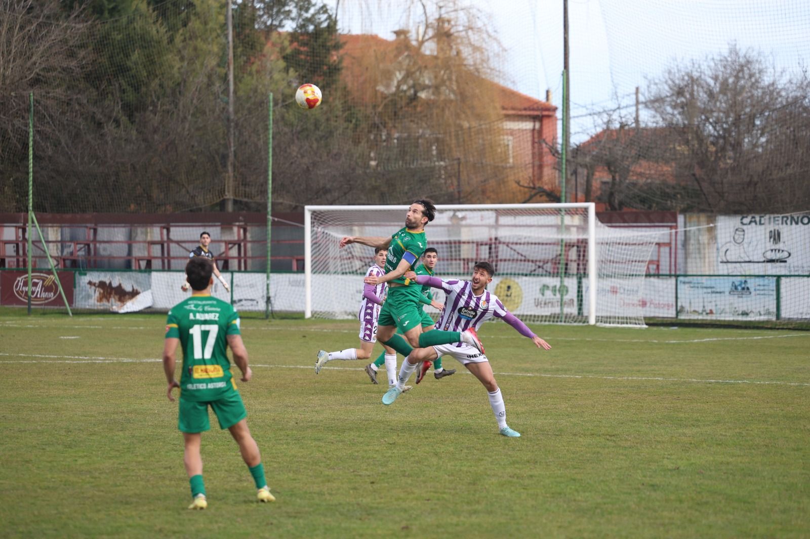 El Astorga perdió su gran racha de diez partidos seguidos sin perder en casa ante el Valladolid Promesas REPORTAJE GRÁFICO FERNANDO OTERO