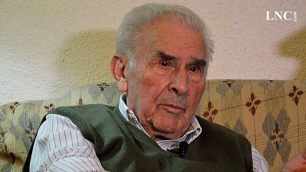 Ángel Reyero, don Ángel el practicante, en una entrevista en La Nueva Crónica cuando cumplió cien años, en diciembre del año 2019. | LAURA PASTORIZA