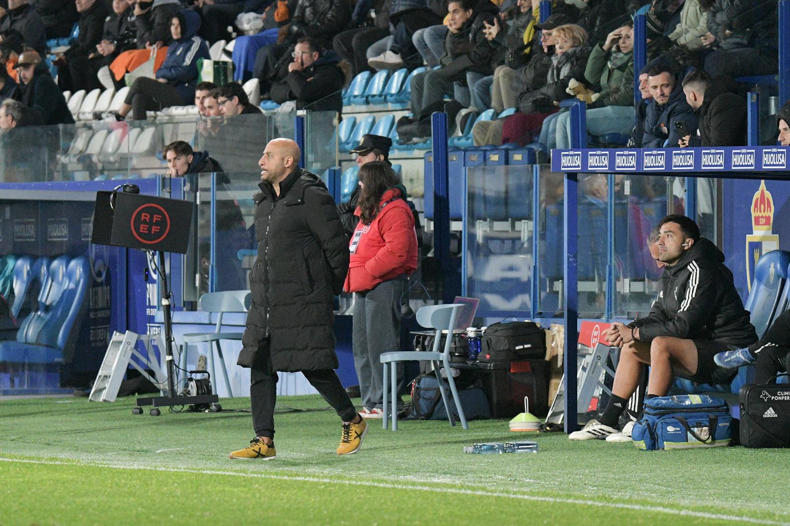 Nafti durante uno de los momentos de su primera victoria con la Ponferradina. ENRIQUE RAMÓN
