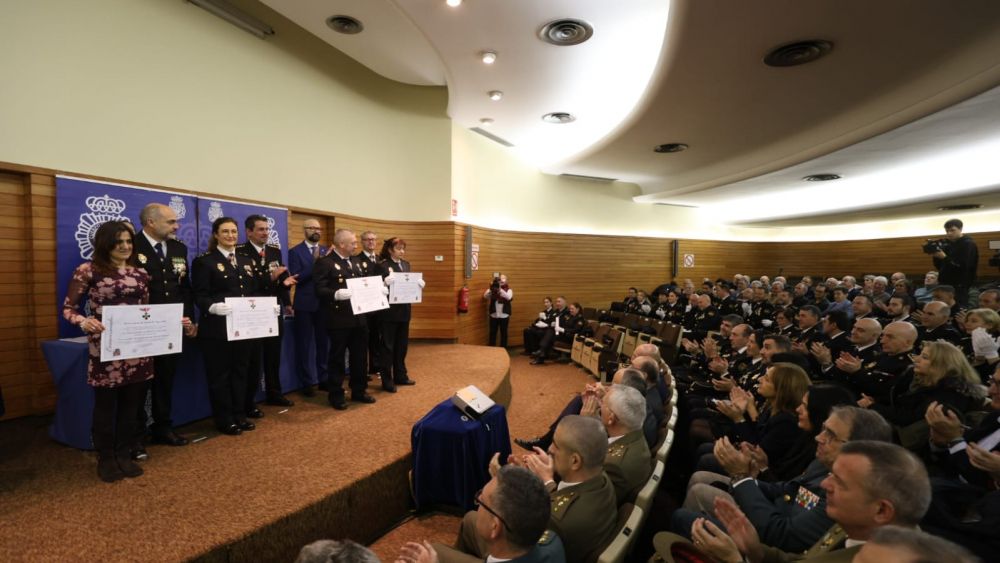 CONDECORACIONES POLICÍA NACIONAL