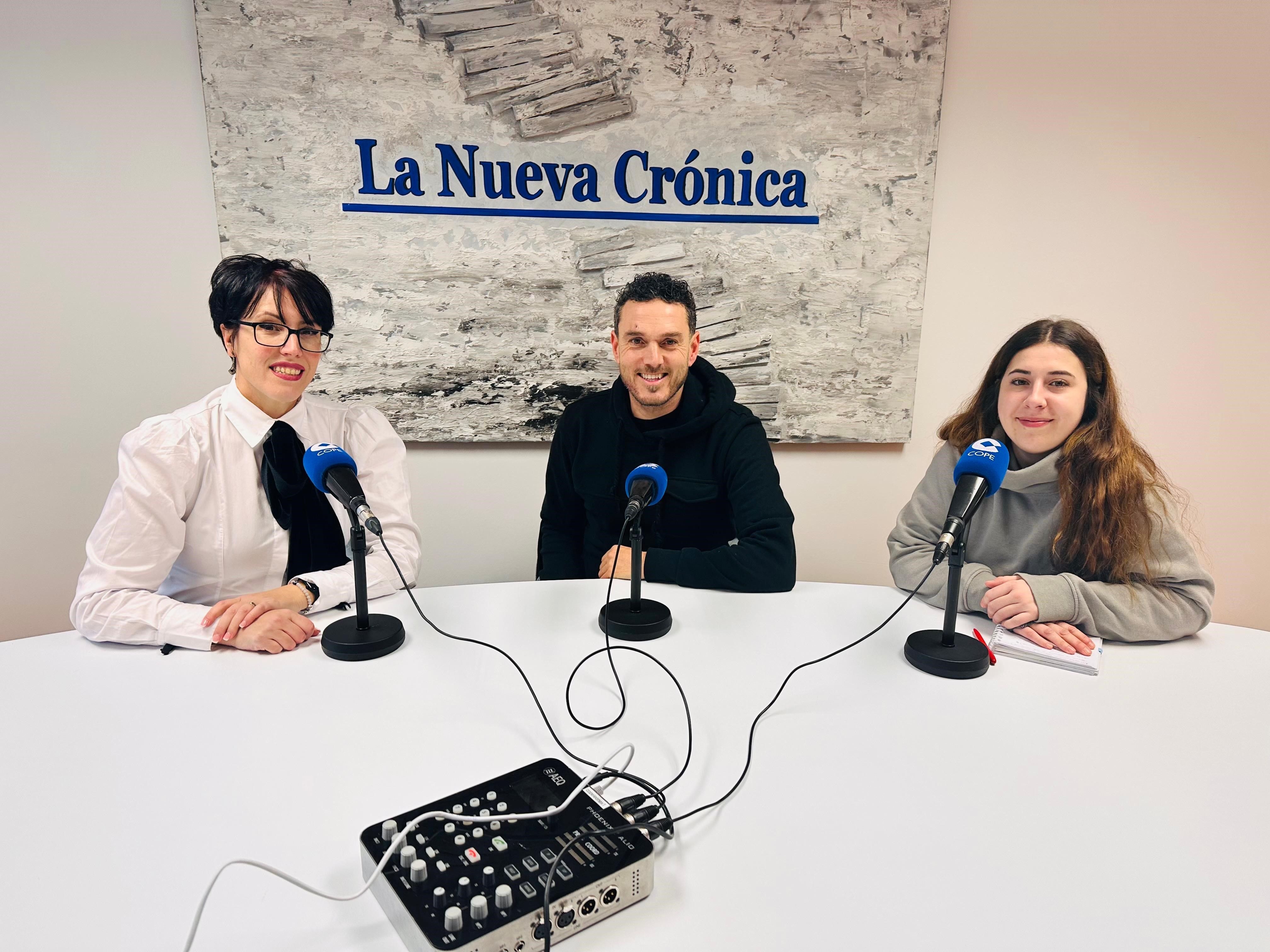 David Vila (@vycandfood) en el espacio 'Entre nosotras' de Cope León. | L.N.C.