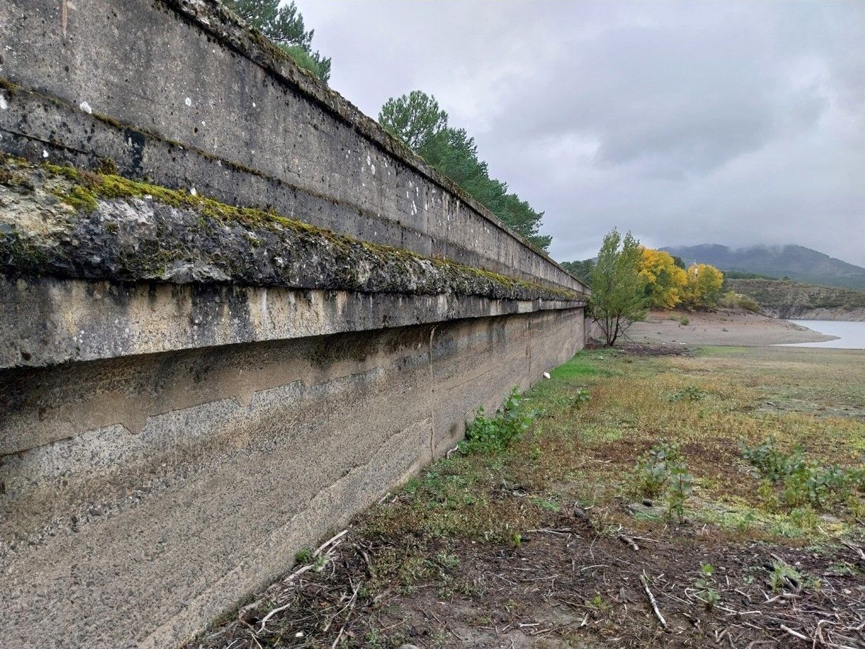 Dique collado del embalse de Villameca. | L.N.C.