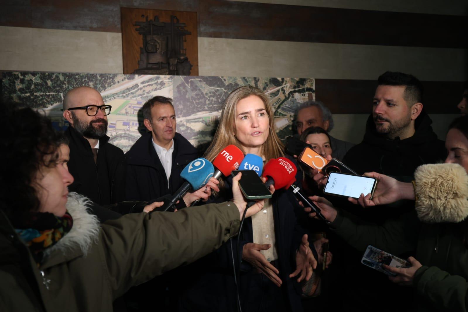 Aagesen anuncia un Real Decreto para reforzar la coordinación y la seguridad frente a los incendios forestales.  | FERNANDO OTERO