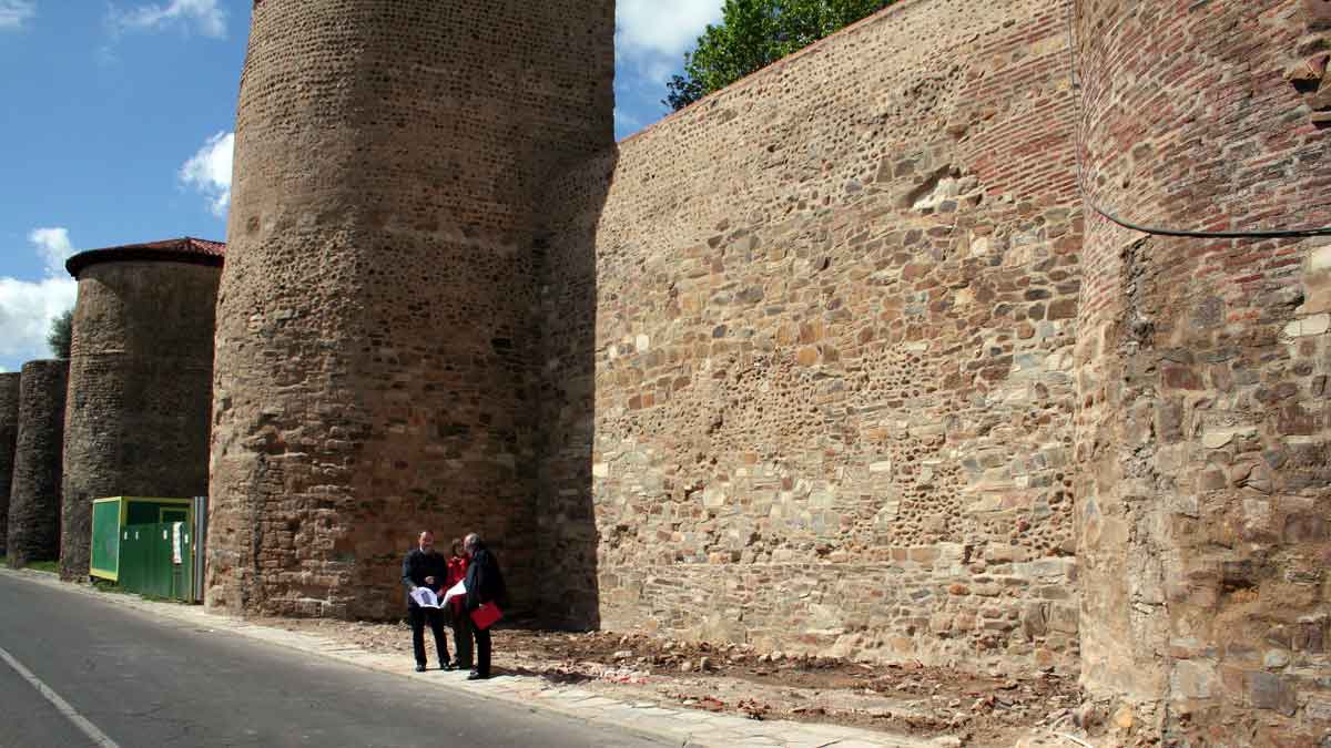 Unas obras anteriores en la muralla de León. | ICAL