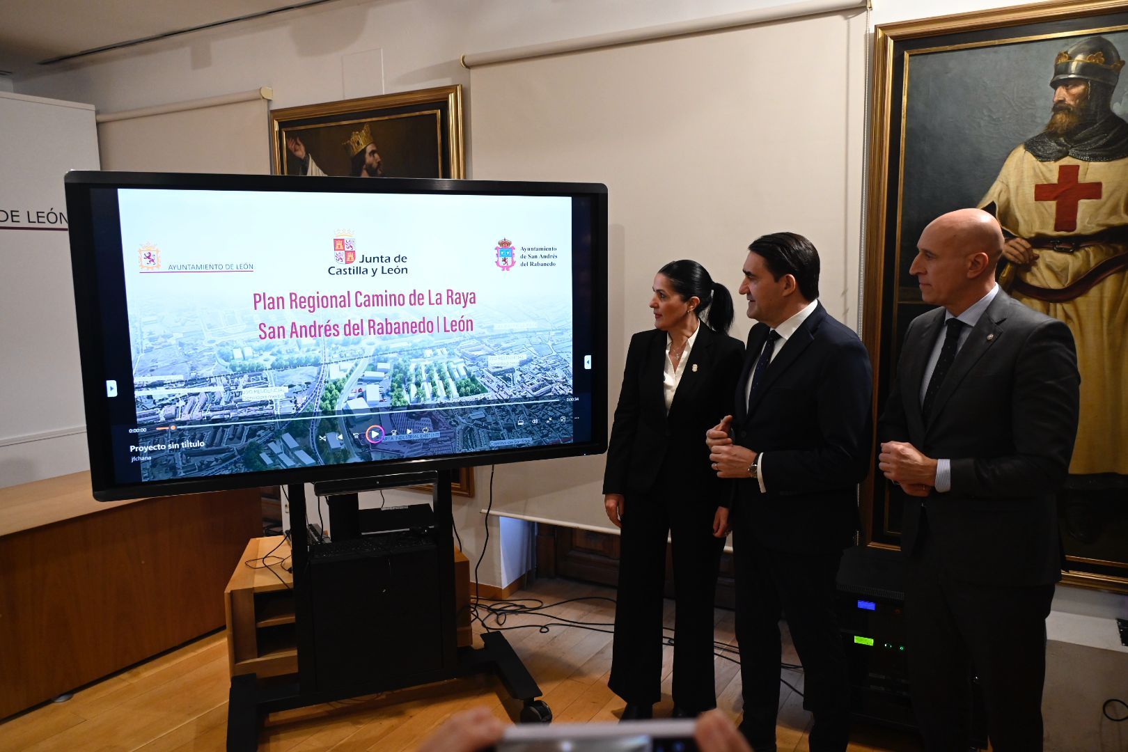 Un instante de la rueda de prensa de presentación del Plan Regional de Reordenación del ámbito del Camino de la Raya. | SAÚL ARÉN