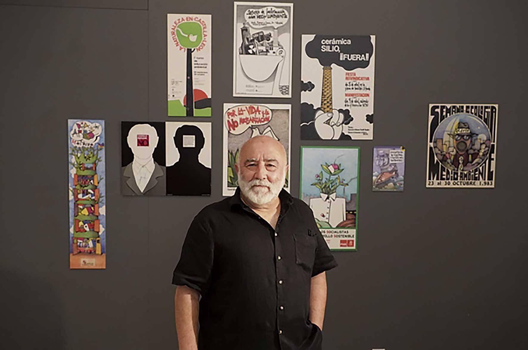 Los carteles y los murales componen la faceta más visible y reivindicativa de la obra pública de Sierra, que el jueves estará en El Cafetín. | MIRIAM CHACHÓN