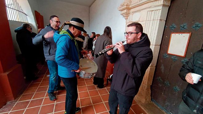 La música no podía faltar y allí estaba el gran Hilario