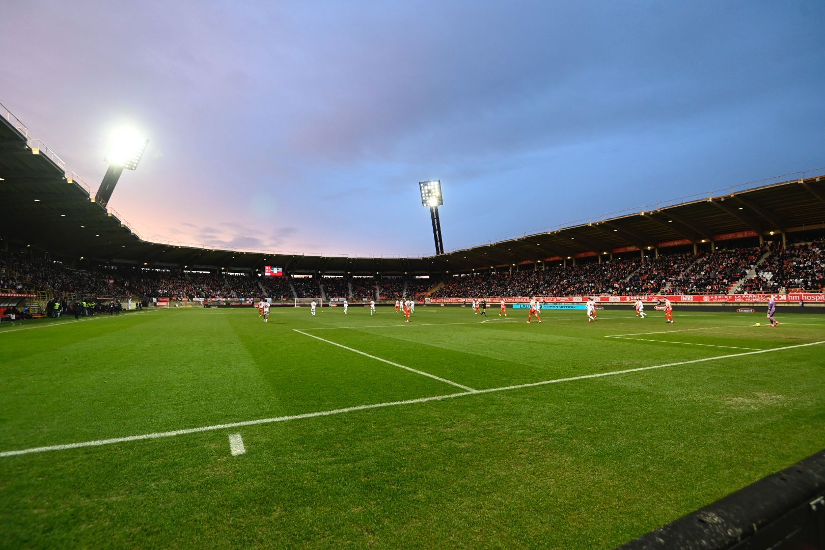 El Reino de León registró la quinta mejor entrada de los estadios de Segunda División. SAÚL ARÉN El Reino de León registró la quinta mejor entrada de los estadios de Segunda División. SAÚL ARÉN