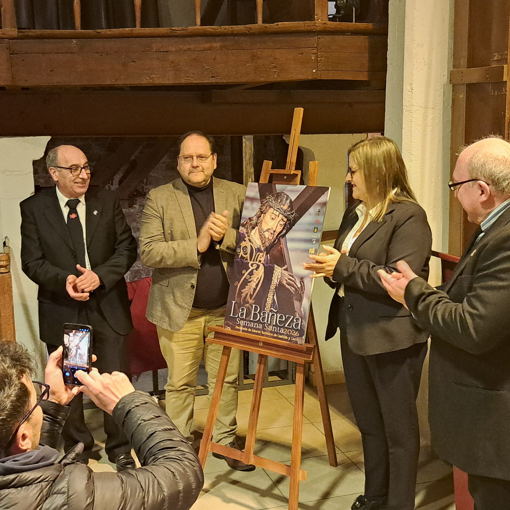 Presentación del cartel de la Semana Santa 2026 de La Bañeza. | L.N.C.