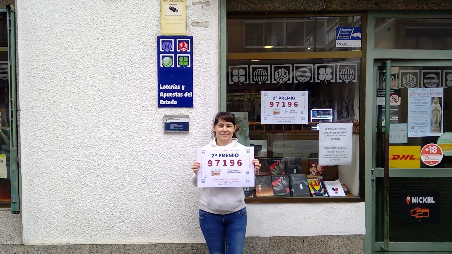 Uno de los décimos del segundo premio ha sido vendido en el estanco situado en la avenida Jose María Fernández, en el barrio del Ejido. | L.N.C.