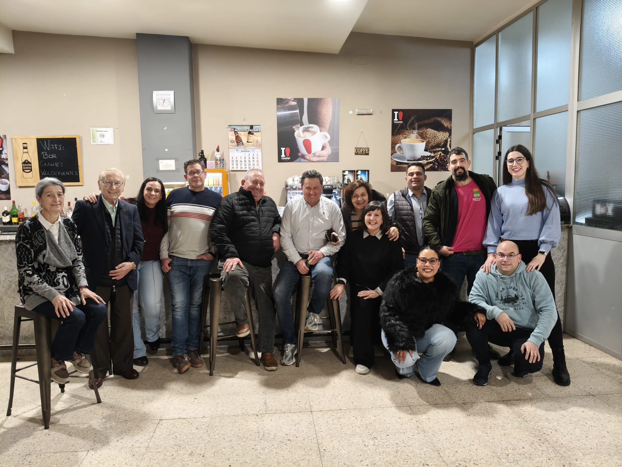 Foto de familia tras la convivencia anual celebrada. | L.N.C.