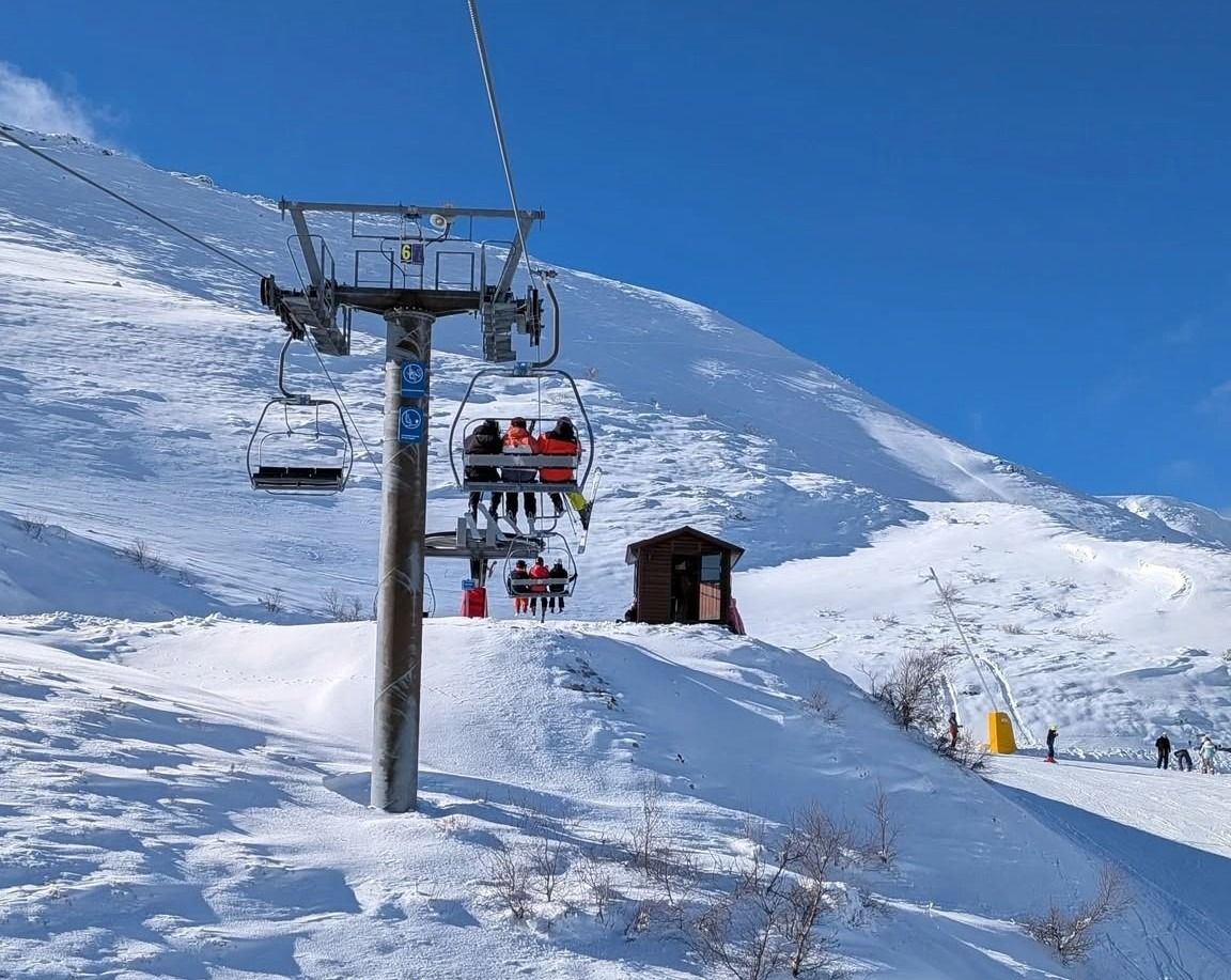 Las estaciones no pudieron abrir durante este domingo por el viento.
