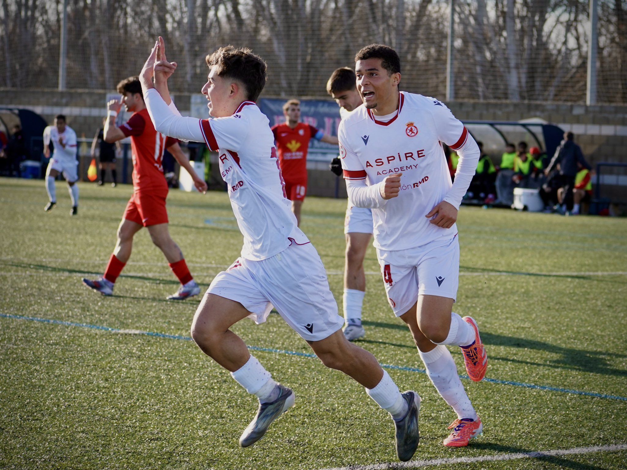 Choco celebra el gol que dio el triunfo al Júpiter frente al Santa Marta de Tormes. CULTUACADEMIA