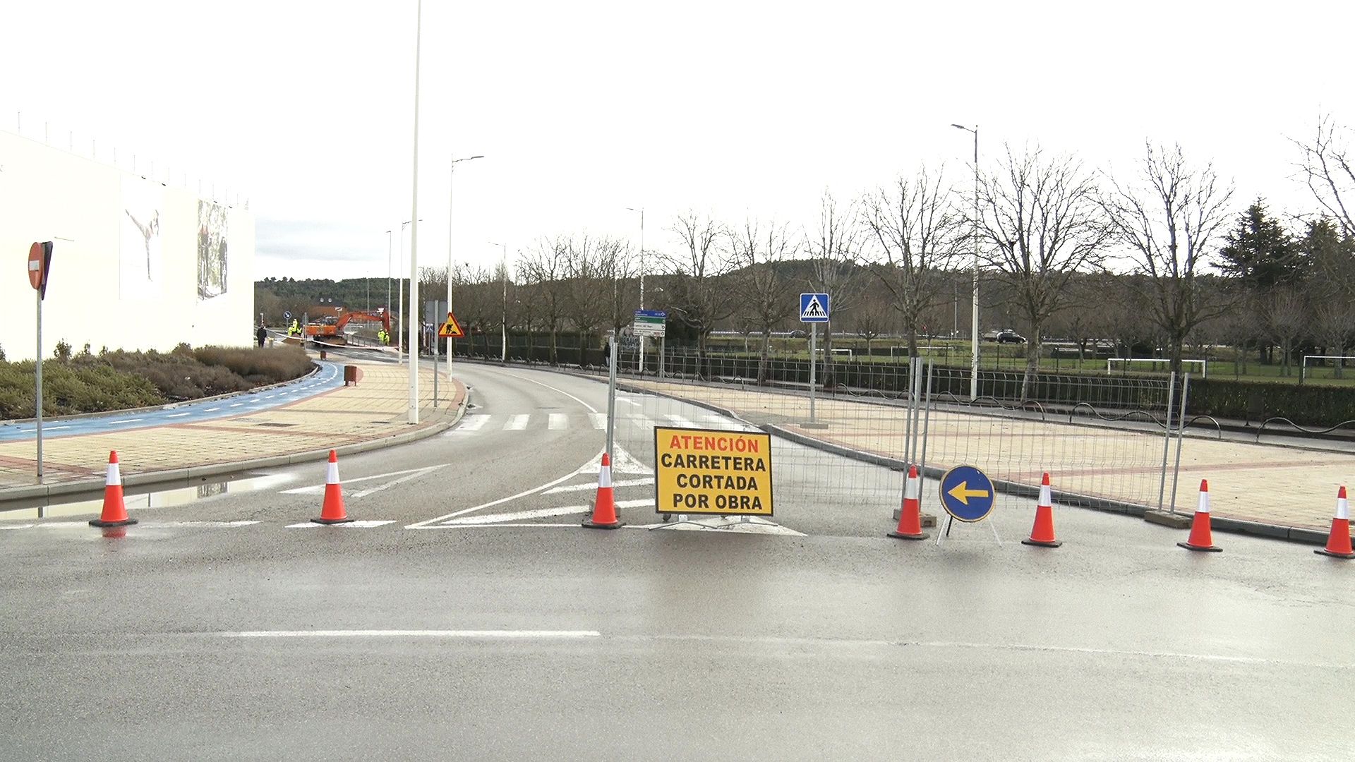 Siguen los trabajos previos para soterrar el cruce de La Granja