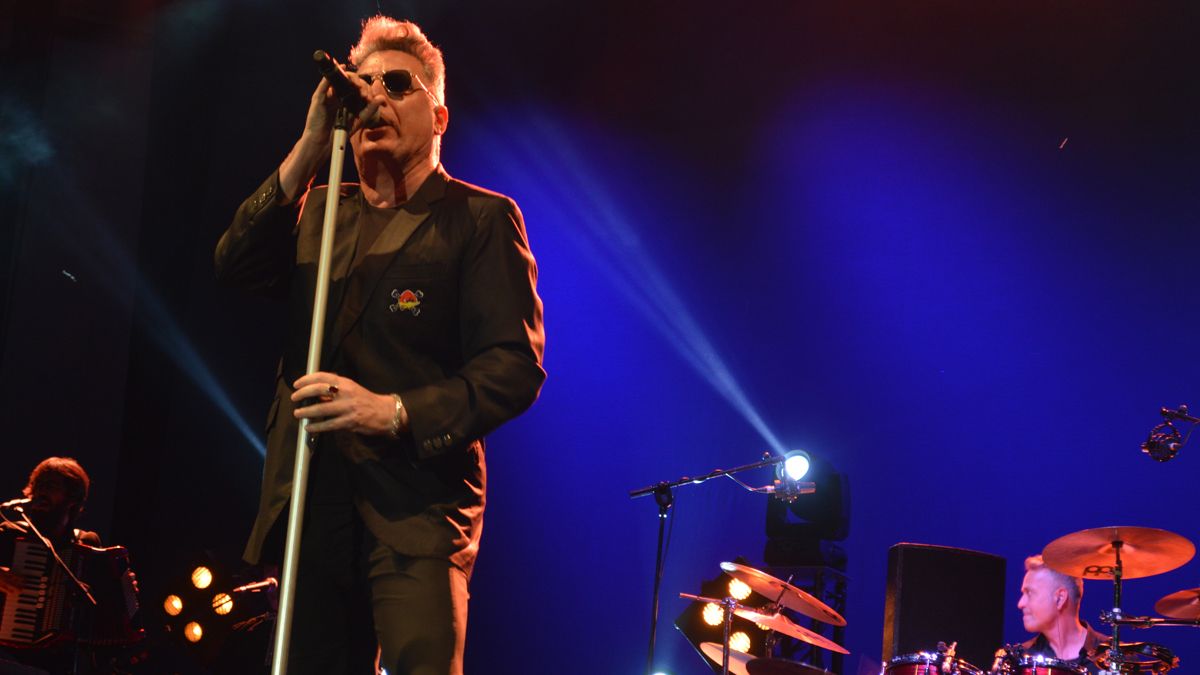 Loquillo abrió este sábado los conciertos de La Encina 2016. | D.A. Loquillo abrió este sábado los conciertos de La Encina 2016. | D.A.
