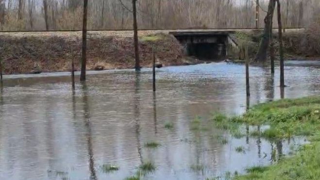 El río Cúa llegó a desbordarse entre Toral y Villadepalos. El río Cúa llegó a desbordarse entre Toral y Villadepalos.