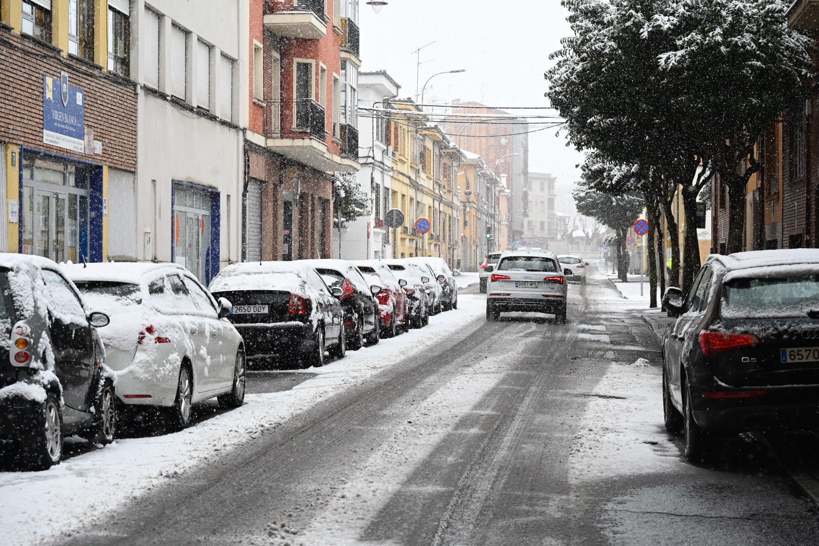 La borrasca Kristin tiñe León de blanco (1)