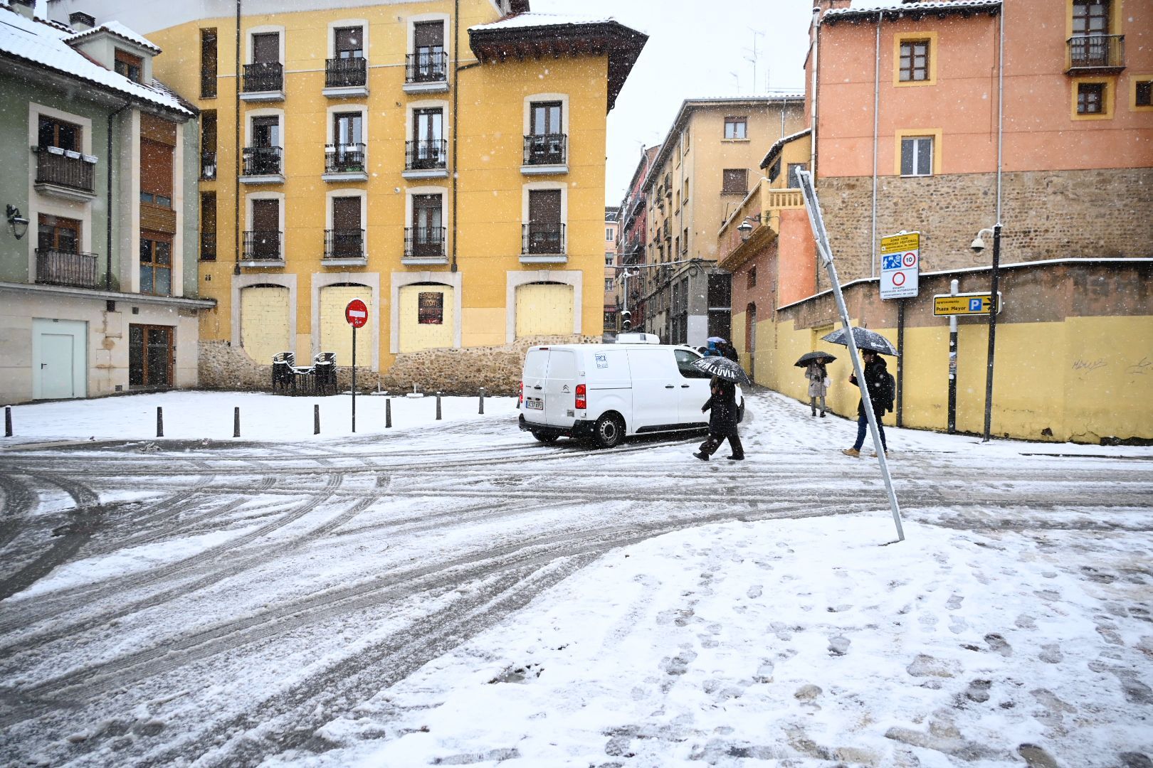 La borrasca Kristin tiñe León de blanco (4)