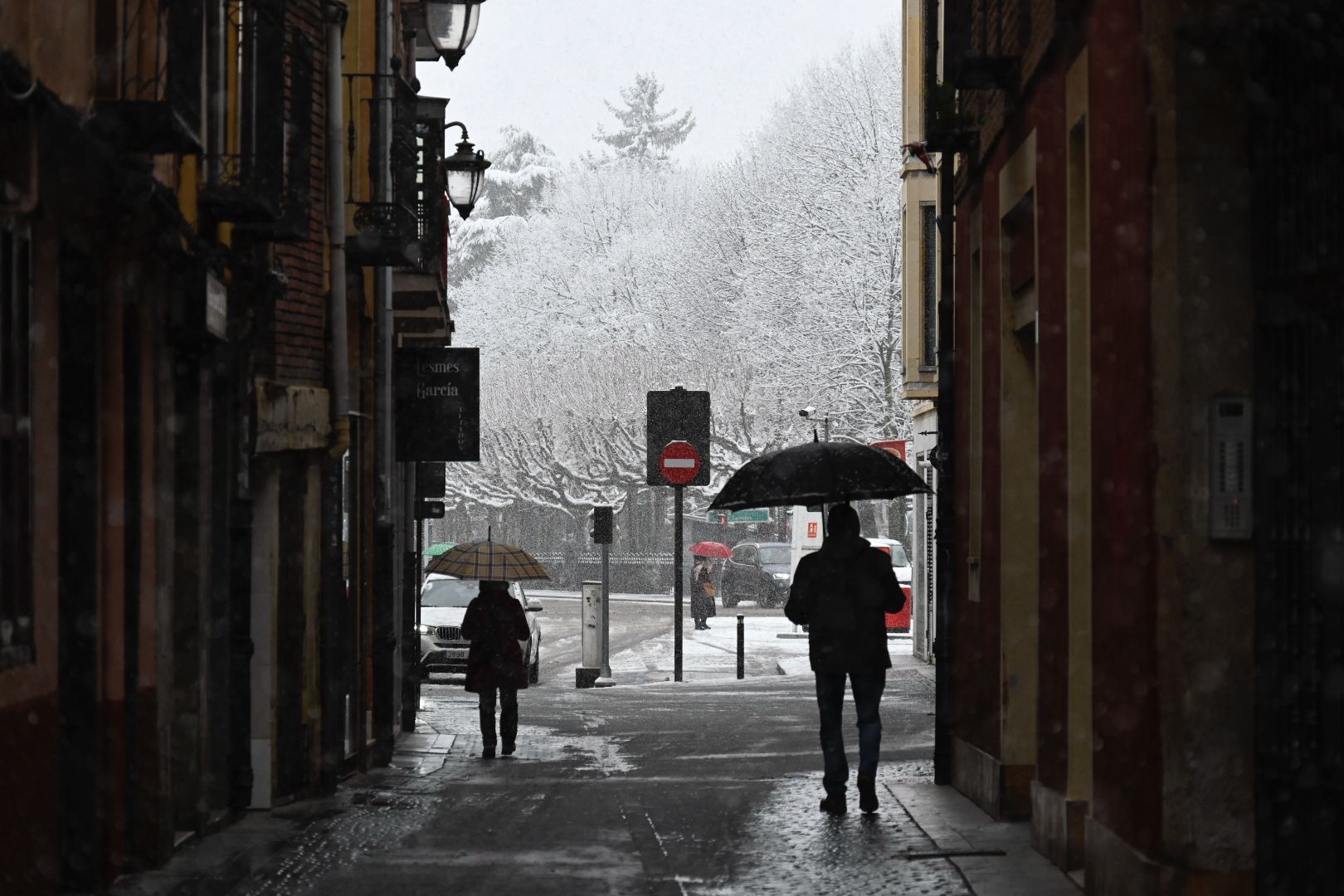 La borrasca Kristin tiñe León de blanco (15)
