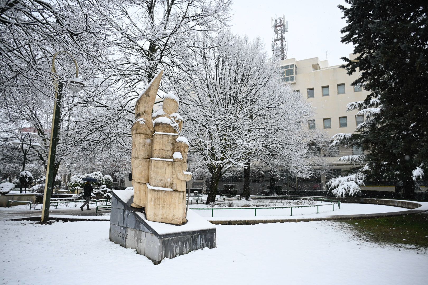 La borrasca Kristin tiñe León de blanco (19)