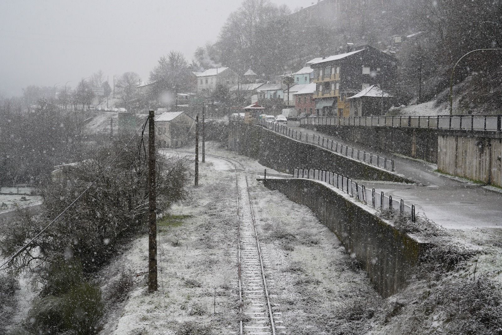 El temporal de nieve en El Bierzo. | CÉSAR SÁNCHEZ (ICAL)