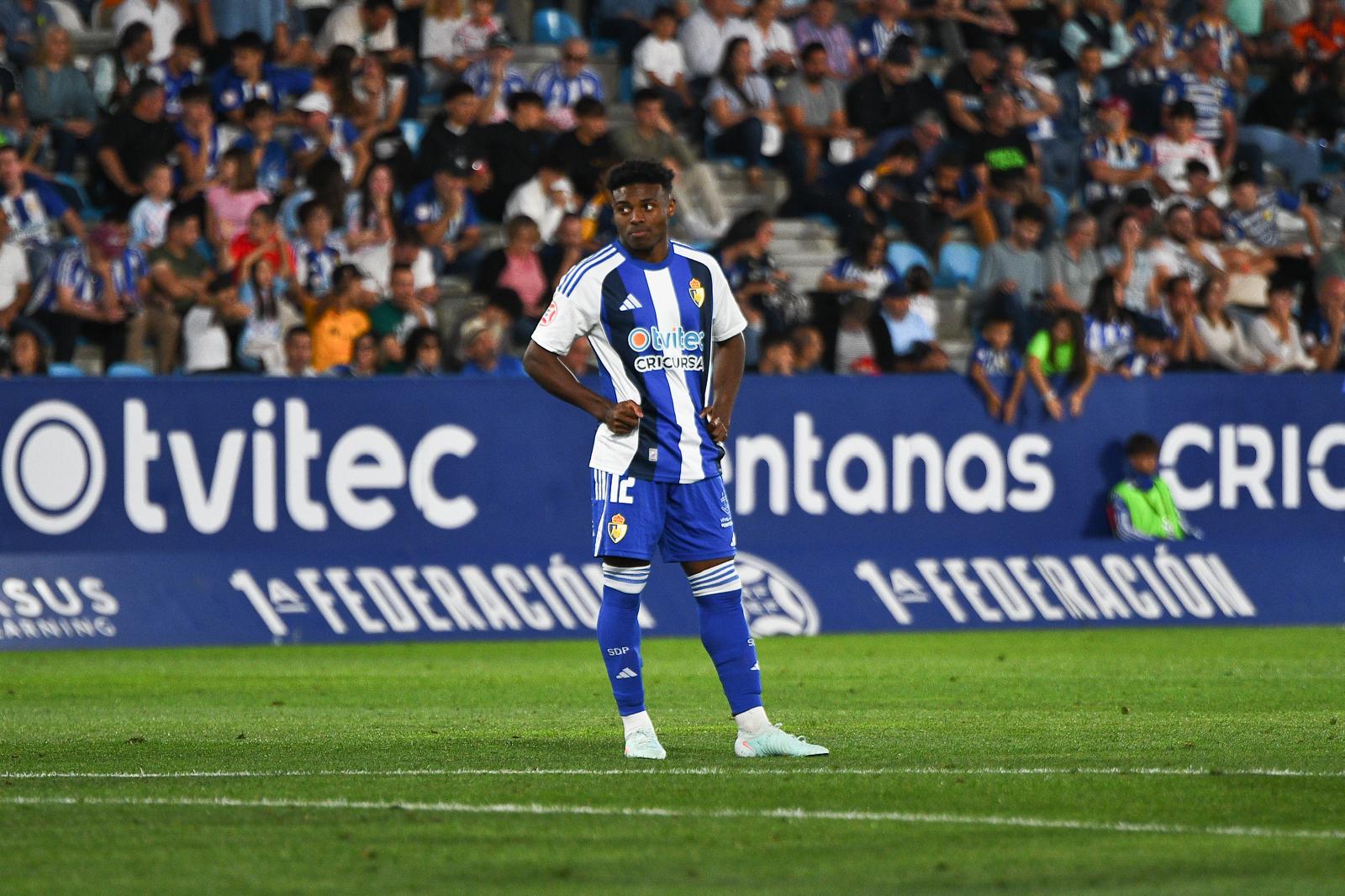 El extremo brasileño Lian dos Santos en sus únicos minutos en El Toralín. | QUINITO