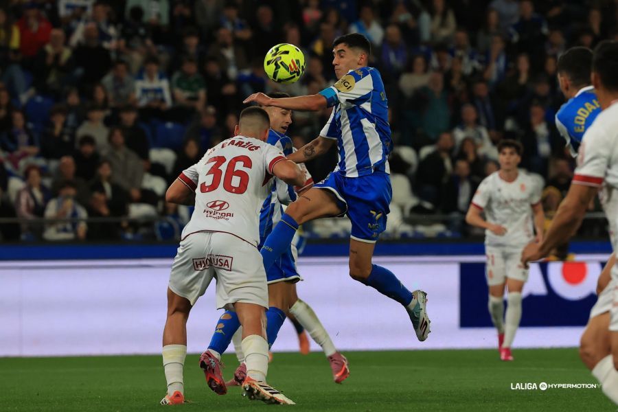 Uno de los momentos del partido de ida en Riazor. LALIGA