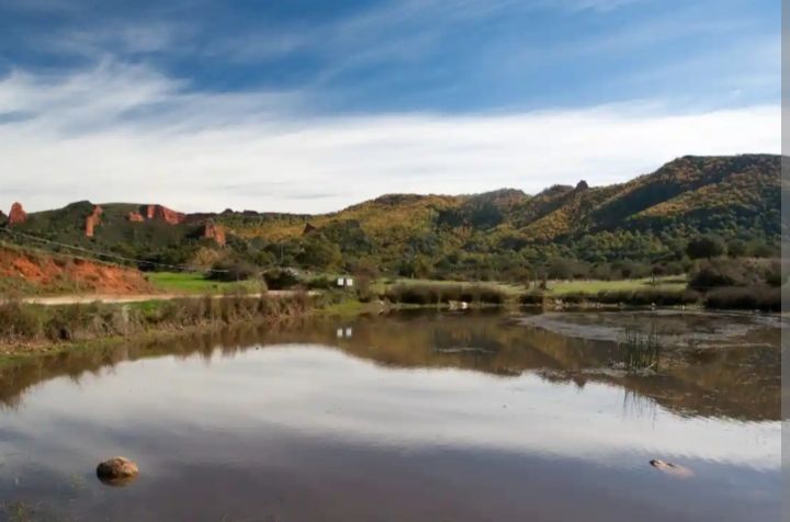 La actividad es un paseo guiado gratuito por el entorno del Lago Sumido