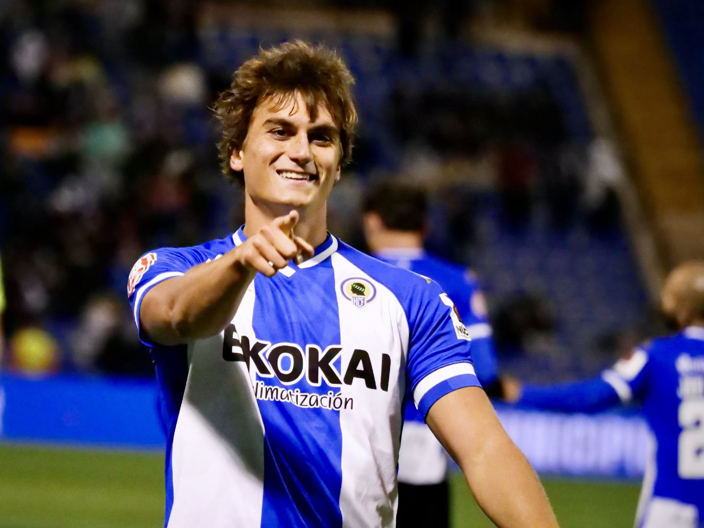 Slavy reforzará la delantera de la Ponferradina llegando libre desde el Hércules. HÉRCULES