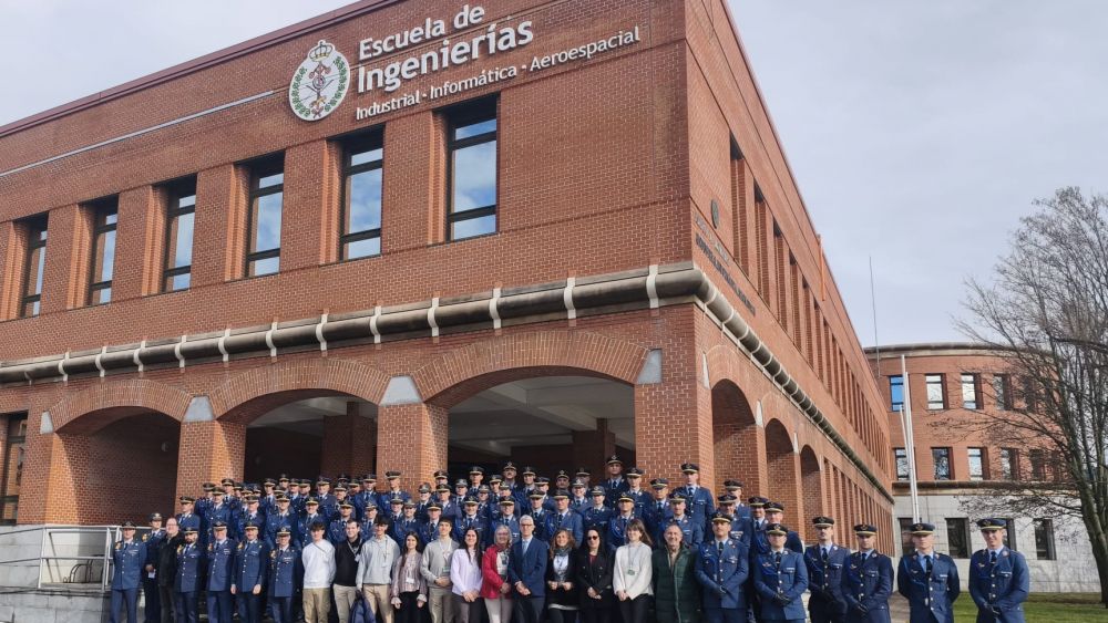 VisitaABA EscuelaIngenieríasULE (7) VisitaABA EscuelaIngenieríasULE (7)