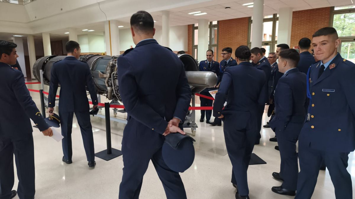 VisitaABA EscuelaIngenieríasULE (1) VisitaABA EscuelaIngenieríasULE (1)