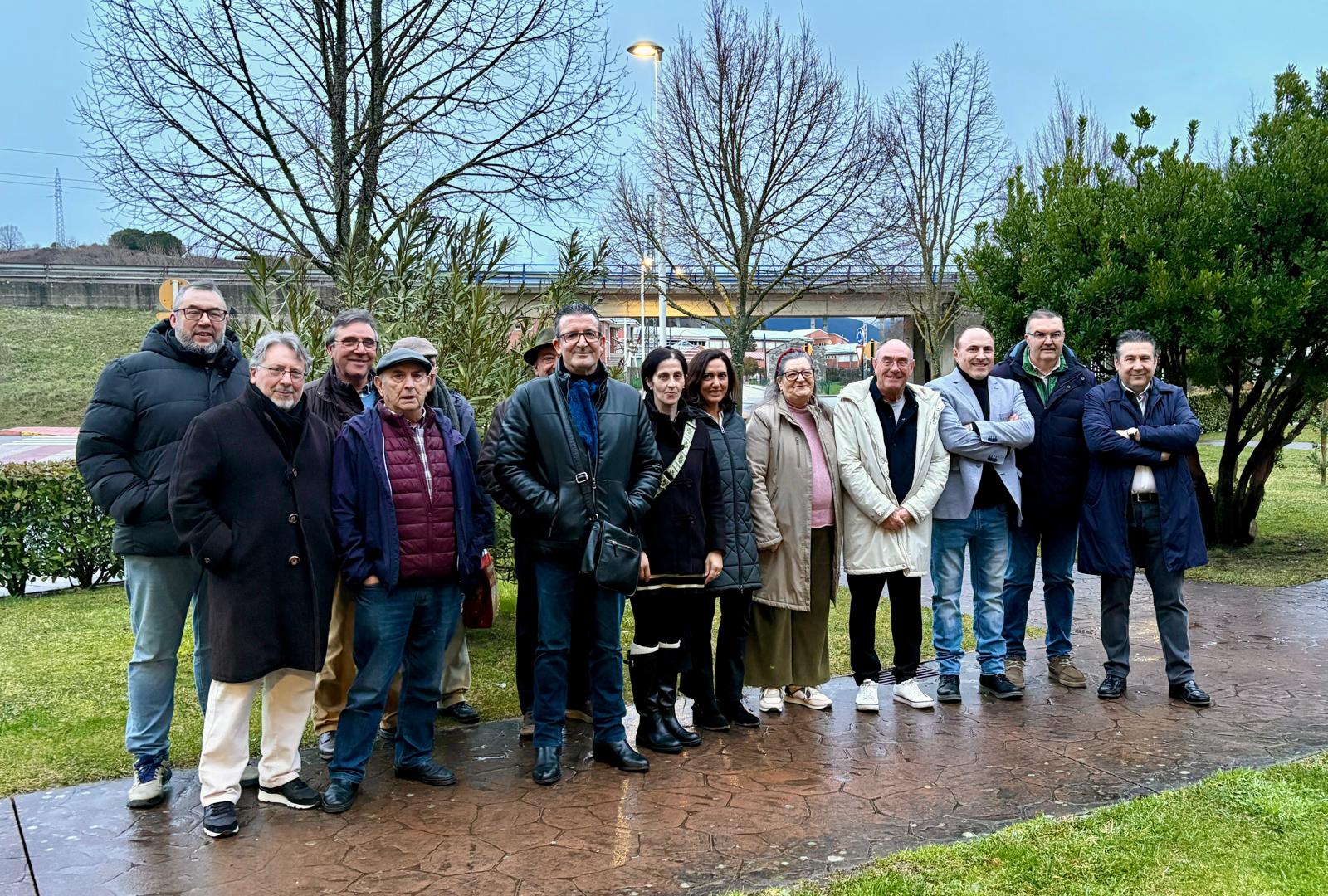 Foto de familia de la nueva gestora para El Bierzo.