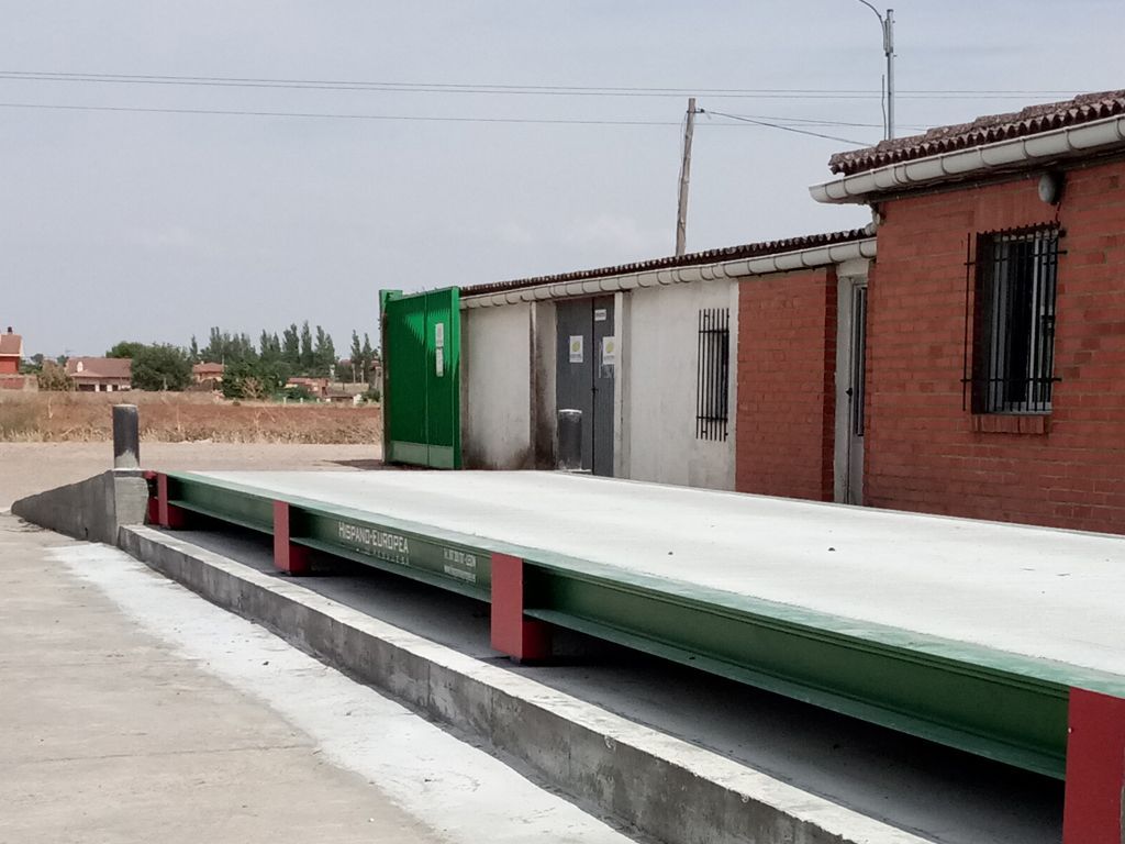 Las básculas de camiones son una de sus especialidades. | HISPANO EUROPEA DE PESAJE