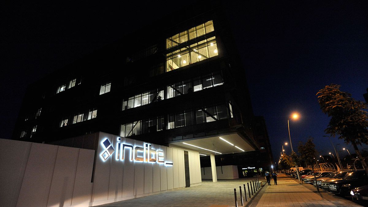 El estudio está elaborado, en parte, por el Incibe. | DANIEL MARTÍN