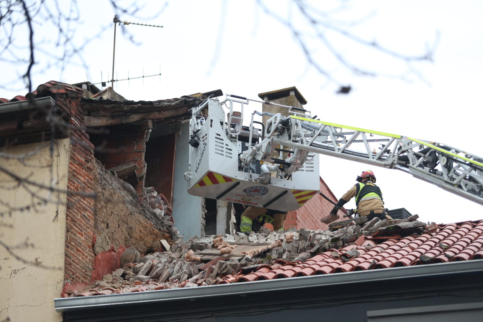 Derrumbe de un edificio en el centro del León