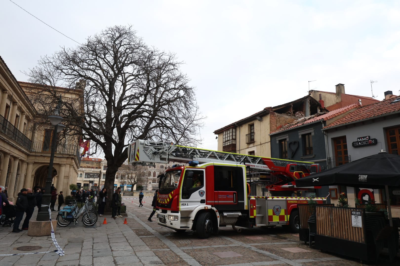 Derrumbe de un edificio en el centro del León