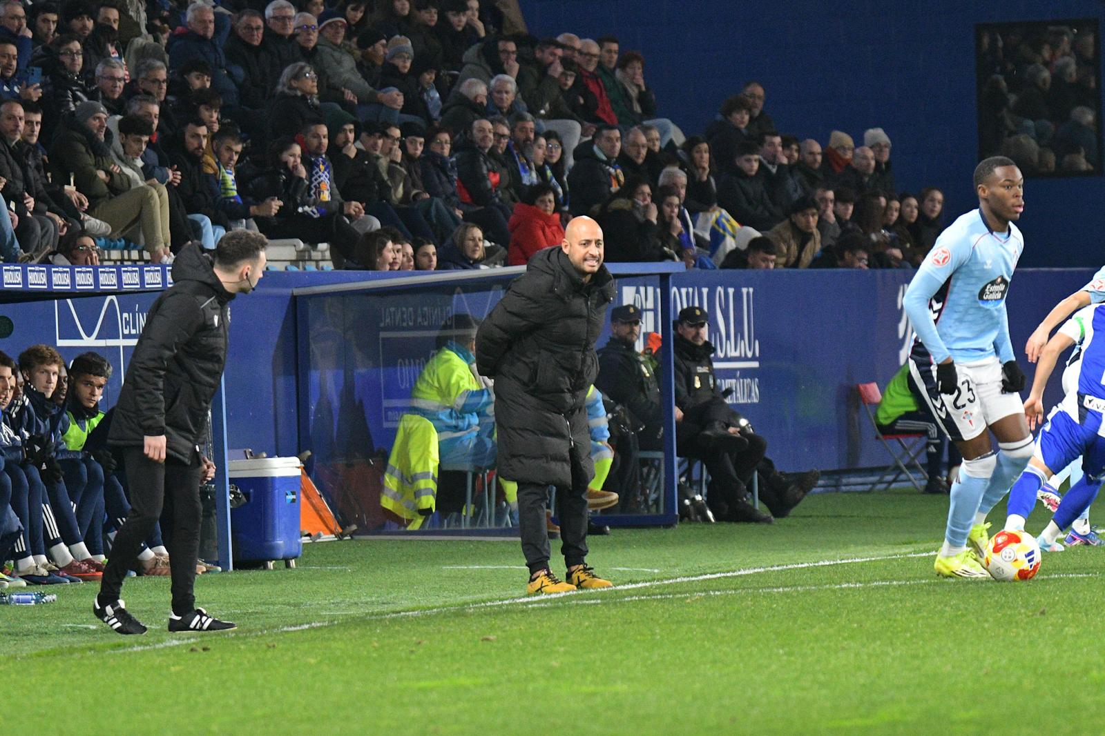 Mehdi Nafti durante uno de los momentos en el partido ante el Celta Forrtuna. ENRIQUE RAMÓN