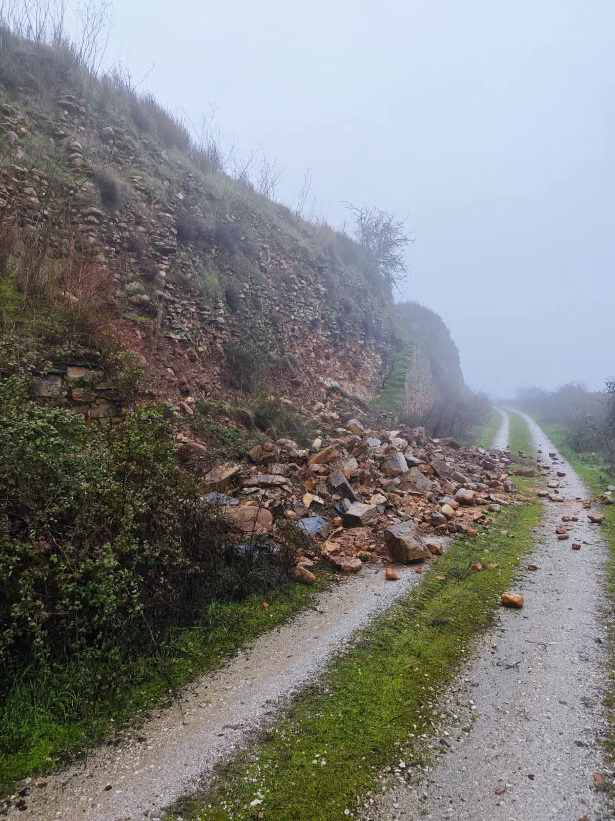 Desprendimiento en Castro Ventosa.
