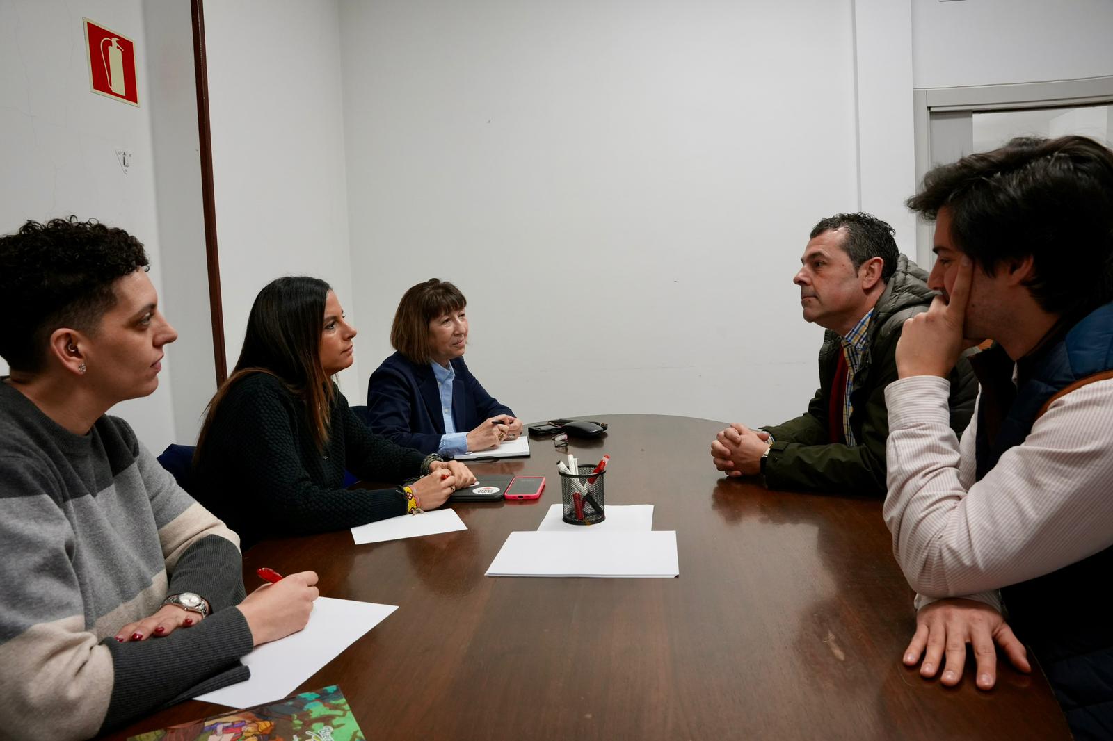 Reunión del PSOE con Fele Bierzo.