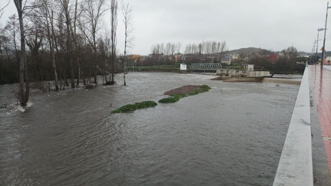 Desbordamiento del Boeza en Bembibre.| EMILIANO