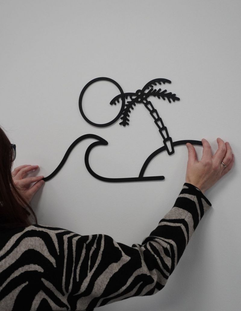 Patricia colocando uno de sus puzles. | L.N.C.