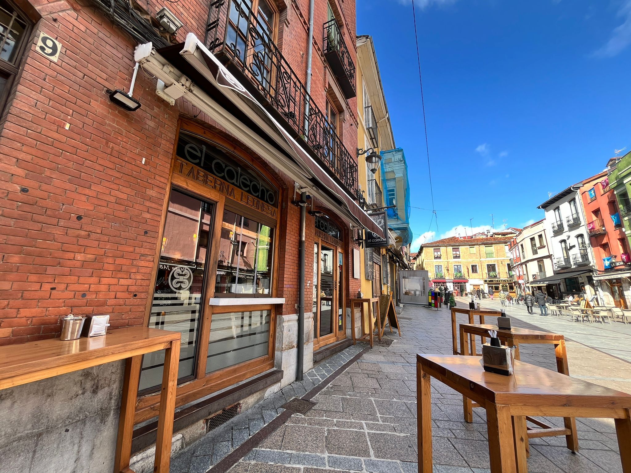 Restaurante El Calecho, taberna leonesa con comida tradicional en San Martín. | SAÚ ARÉN